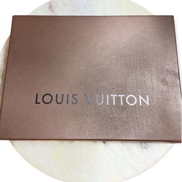 Louis Vuitton Damier Long Wallet  Portefeuille Sarah Shoulder/ Crossbody Bag. - Picture 11 of 16